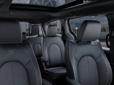 2027 Chrysler Pacifica Limited Preferred AWD