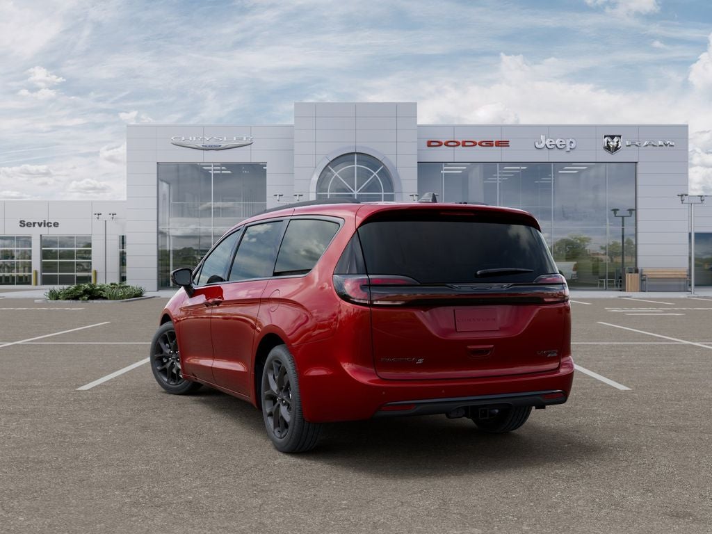 2027 Chrysler Pacifica Limited S AWD