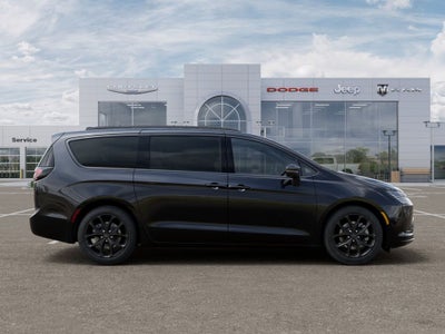 2027 Chrysler Pacifica Limited S AWD