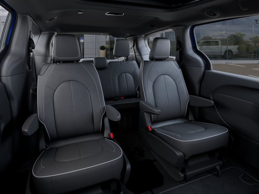 2027 Chrysler Pacifica Limited Luxury Tech S pkg AWD