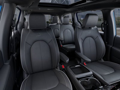 2027 Chrysler Pacifica Limited Luxury Tech S pkg AWD