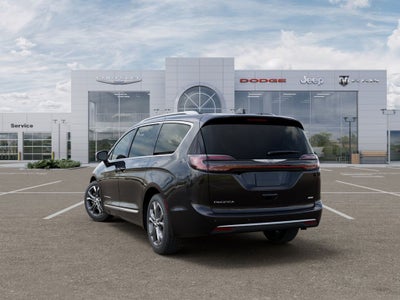 2026 Chrysler Pacifica Pinnacle AWD