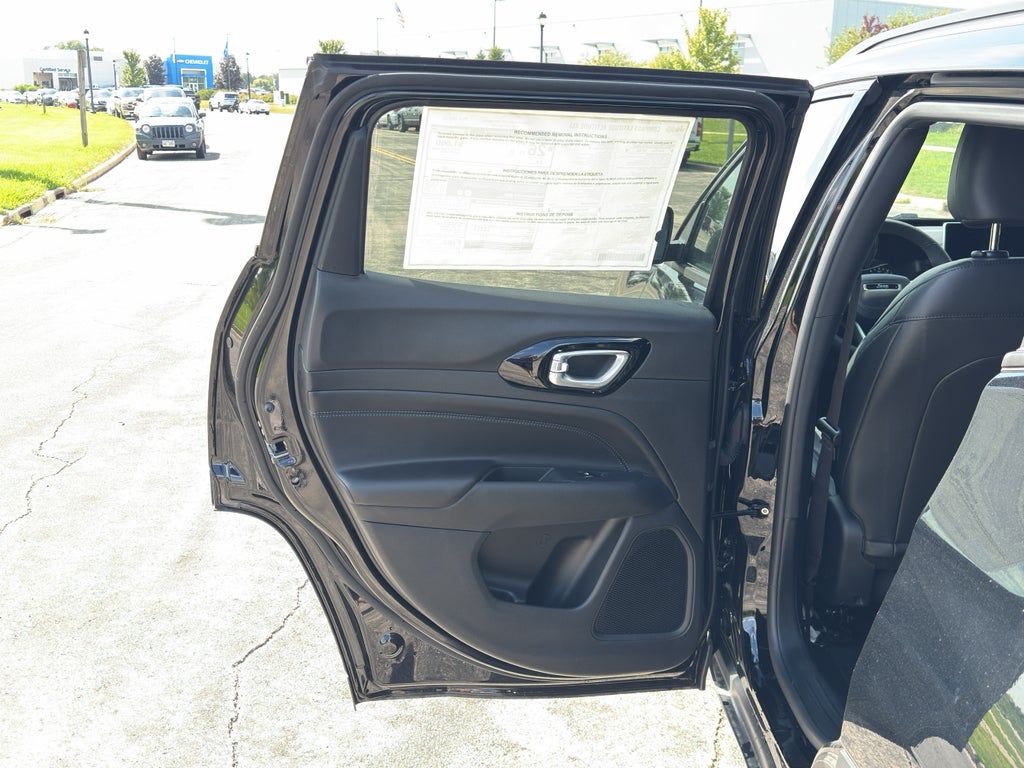 2026 Jeep Compass Latitude Altitude Black Diamond