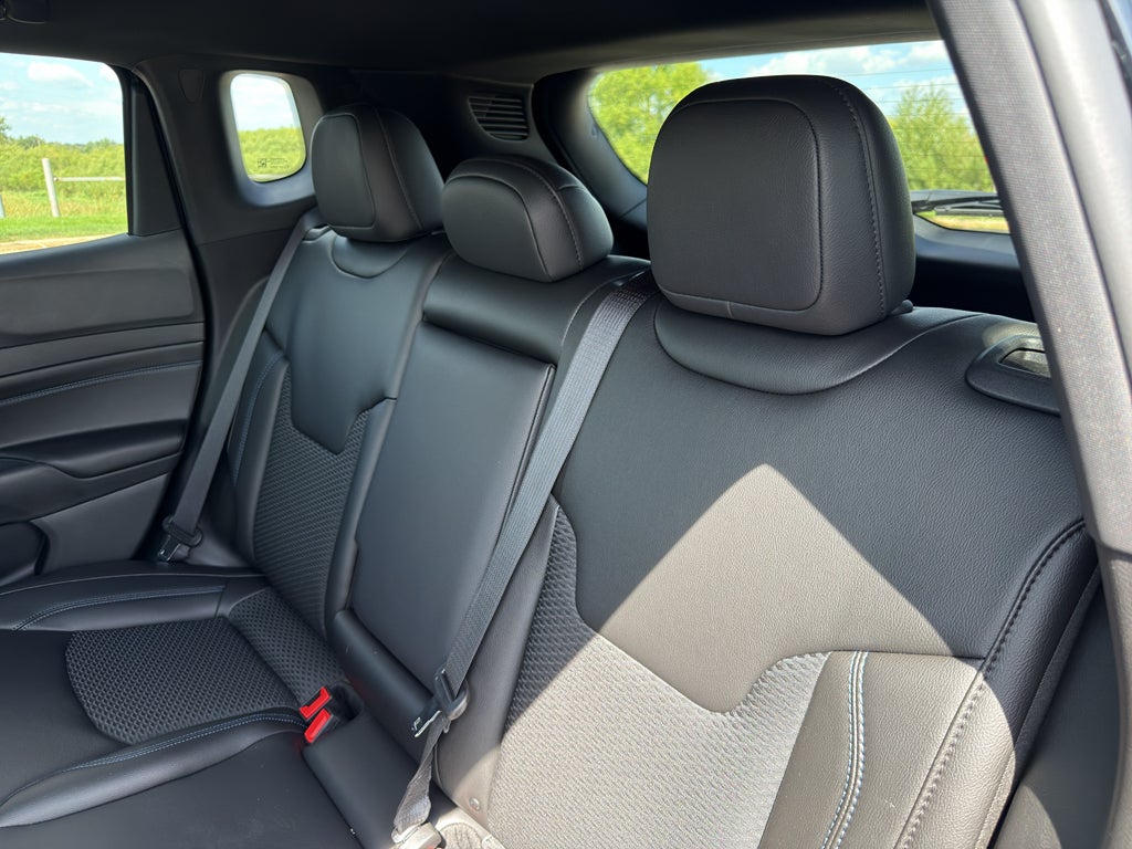 2026 Jeep Compass Latitude Altitude Black Diamond