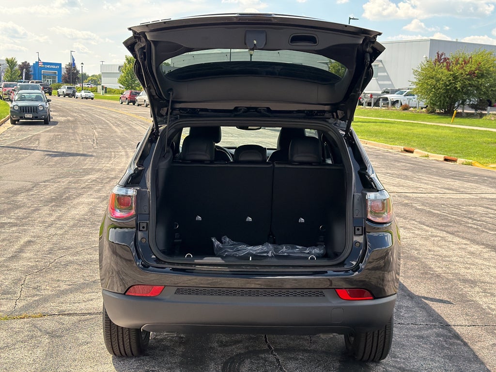 2026 Jeep Compass Latitude Altitude Black Diamond