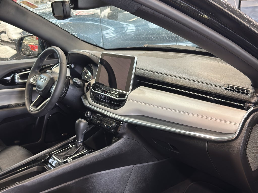 2023 Jeep Compass Limited Sun and Sound