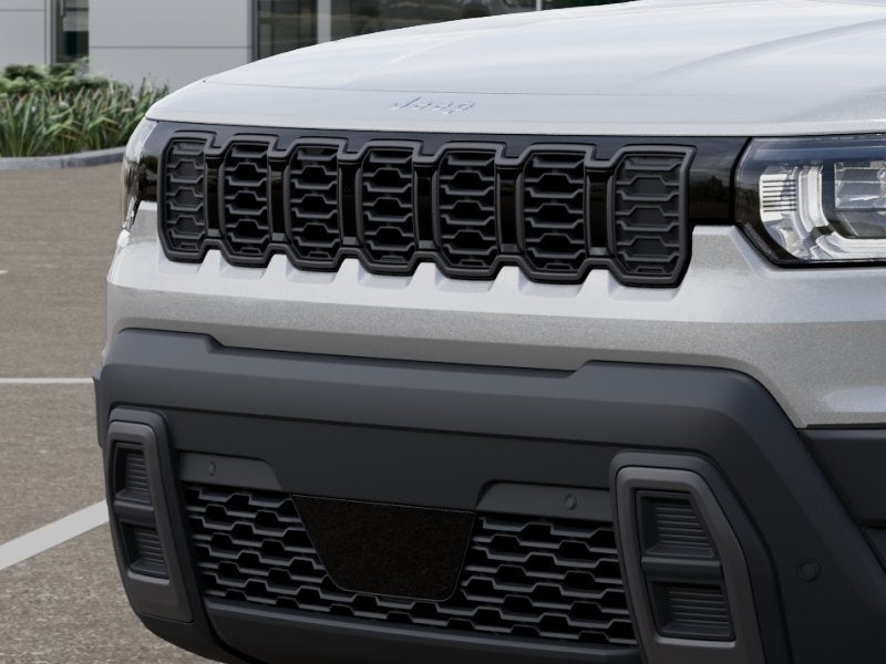 2026 Jeep Cherokee Laredo Silver Streak