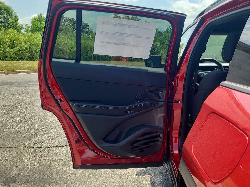 2026 Jeep Cherokee Laredo Crimson Wave