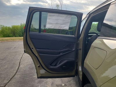 2026 Jeep Cherokee Overland '41 Patriot