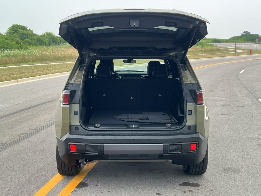 2026 Jeep Cherokee Overland '41 Patriot