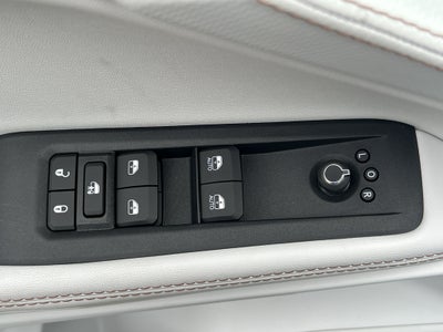 2026 Jeep Cherokee Overland Advanced Pro-Tech
