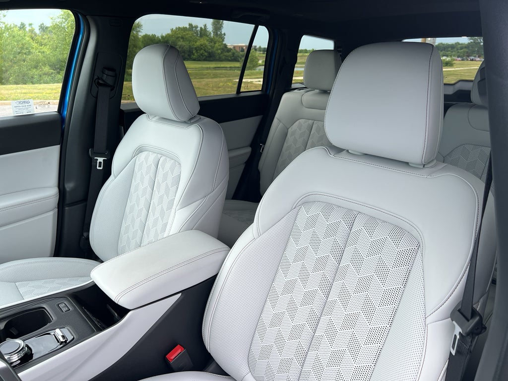 2026 Jeep Cherokee Overland Advanced Pro-Tech