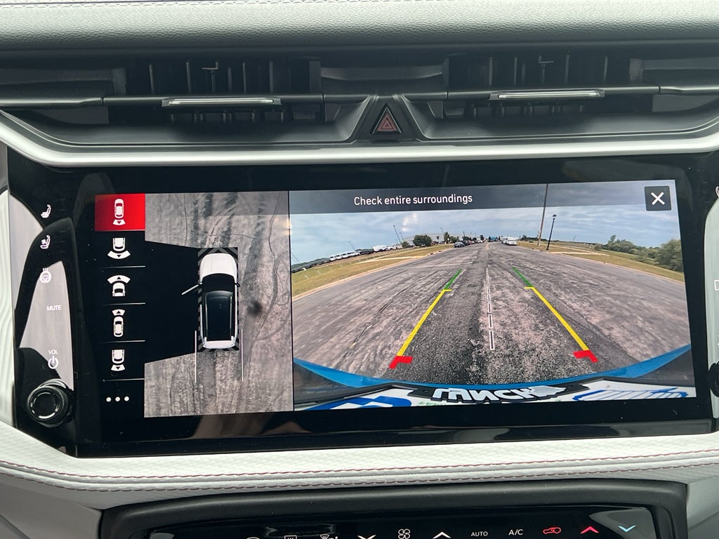 2026 Jeep Cherokee Overland Advanced Pro-Tech