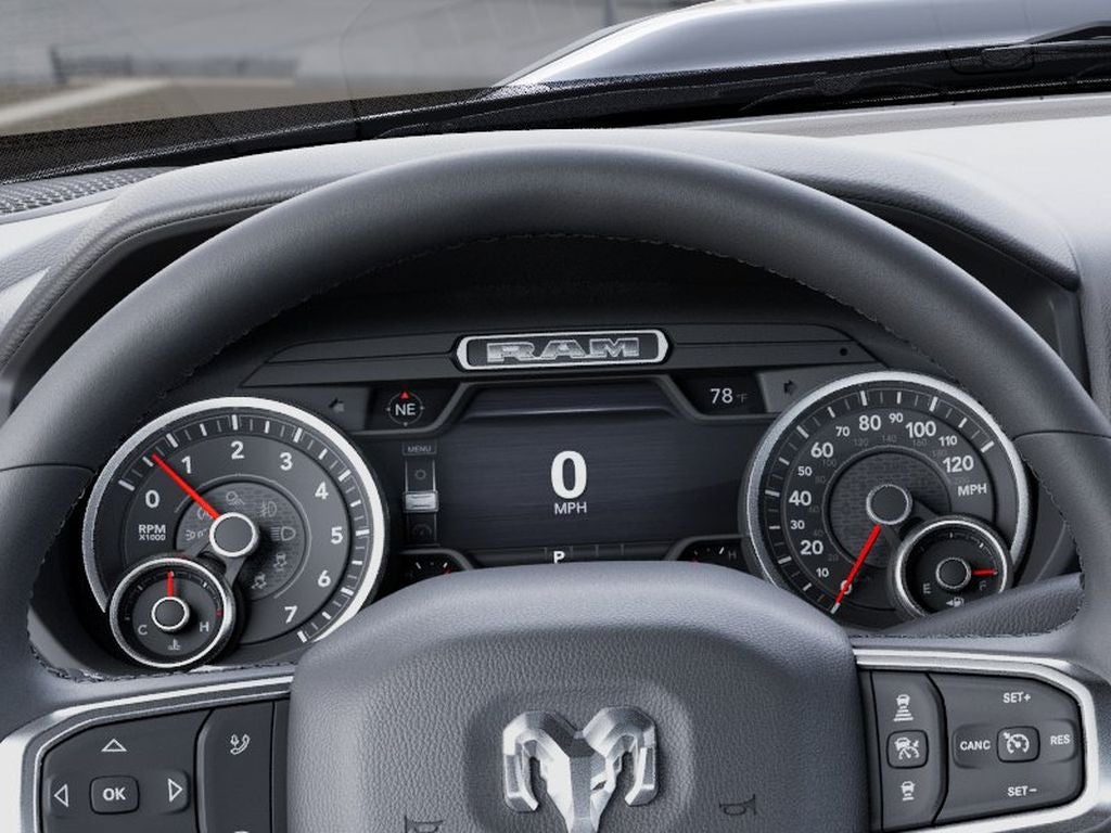 2027 RAM 2500 Big Horn Level 2 w/Hemi