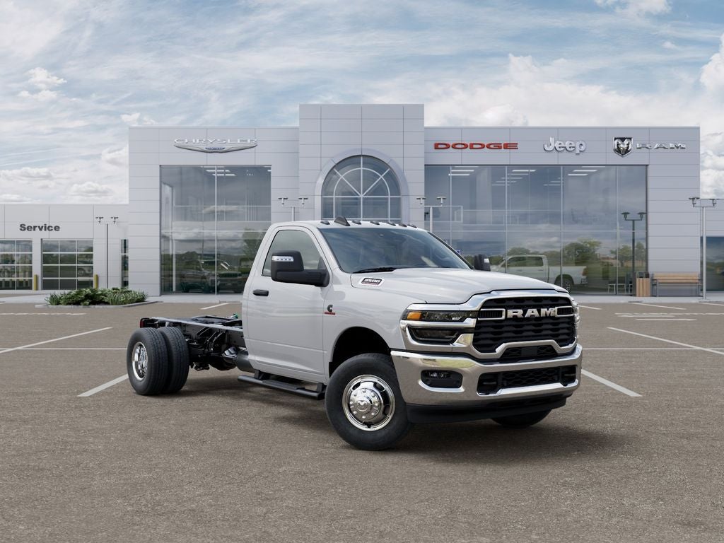 2026 RAM 3500 Chassis Tradesman Chassis 84 C/A 4x4