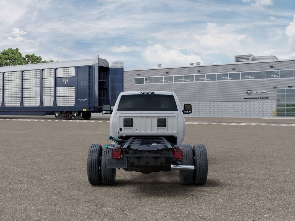 2026 RAM 3500 Chassis Tradesman Chassis 84 C/A 4x4