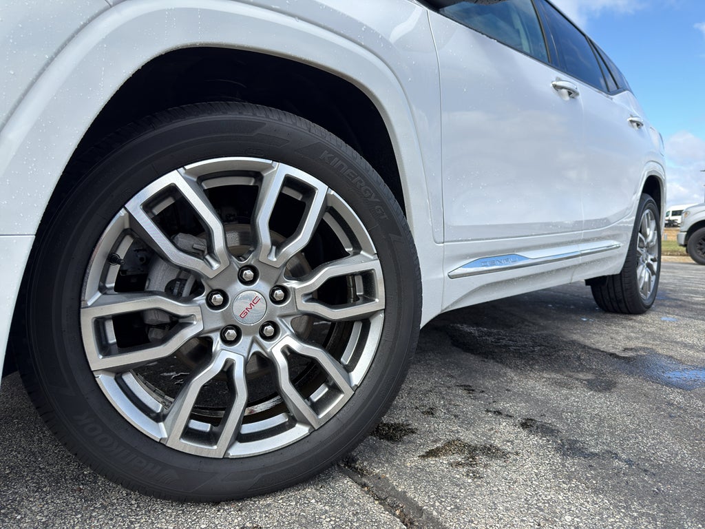 2023 GMC Terrain Denali