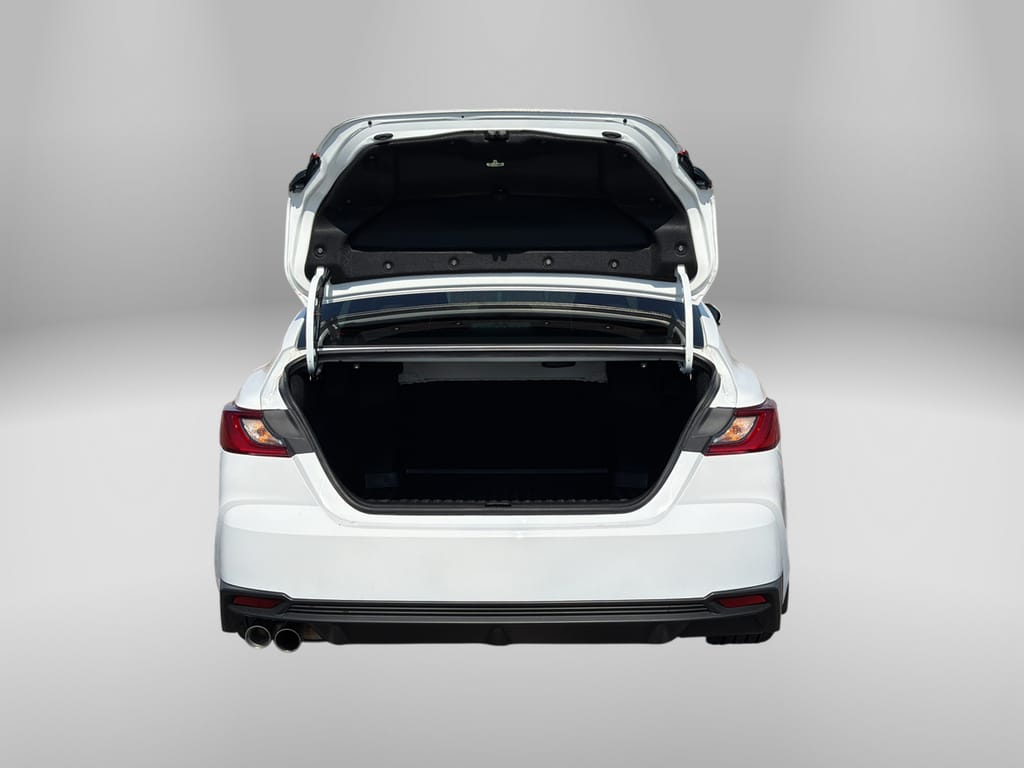 2025 Toyota Camry Hybrid SE