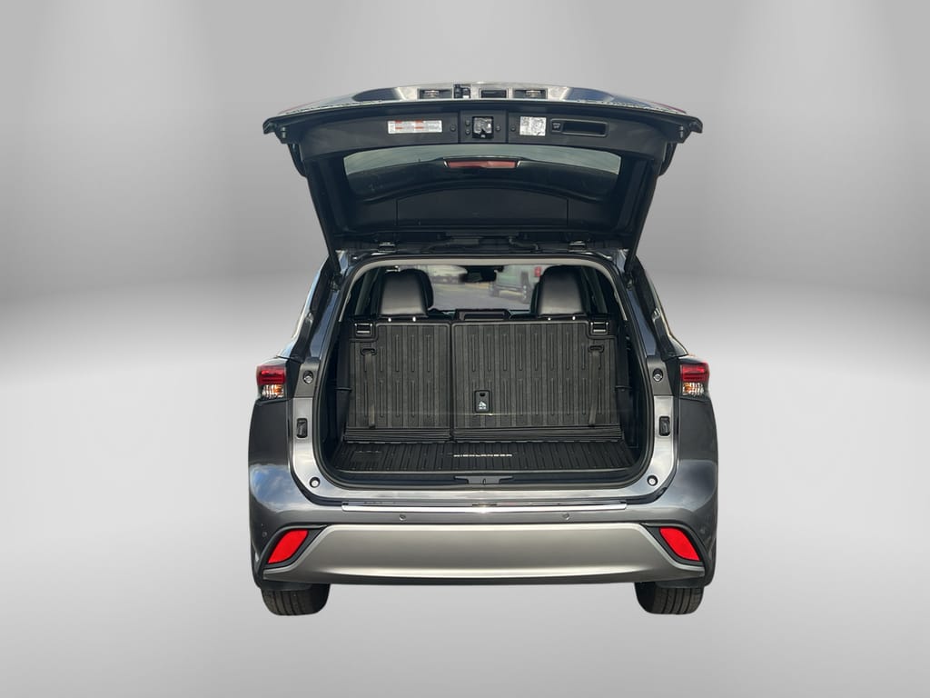 2024 Toyota Highlander Platinum