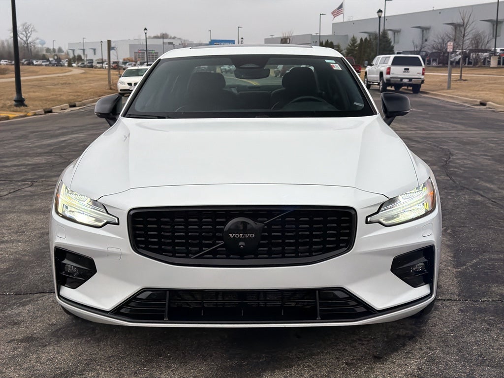 2024 Volvo S60 Plus Black Edition AWD
