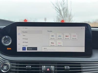 2023 Lexus LS 500 Luxury Package