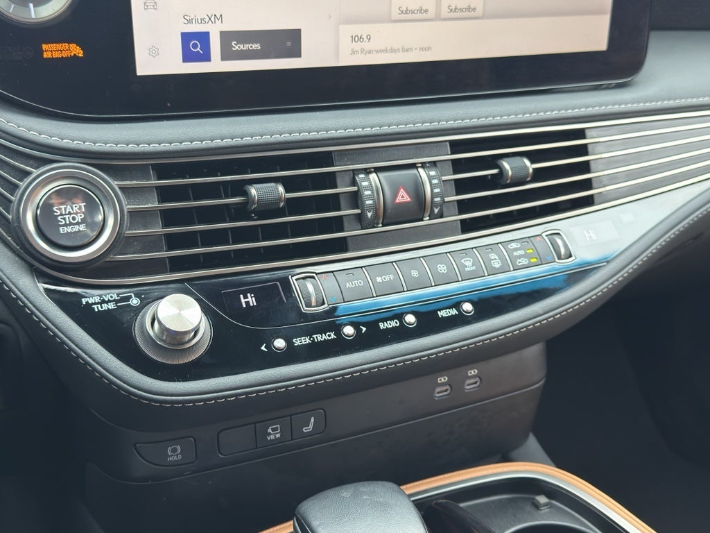 2023 Lexus LS 500 Luxury Package