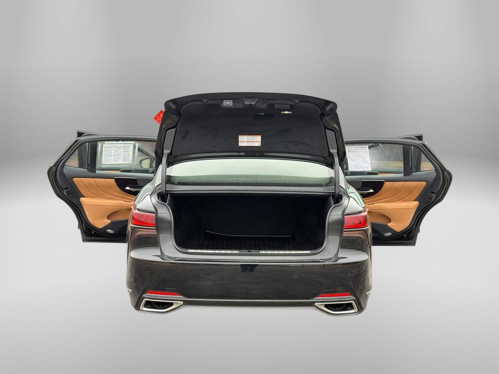 2023 Lexus LS 500 Luxury Package