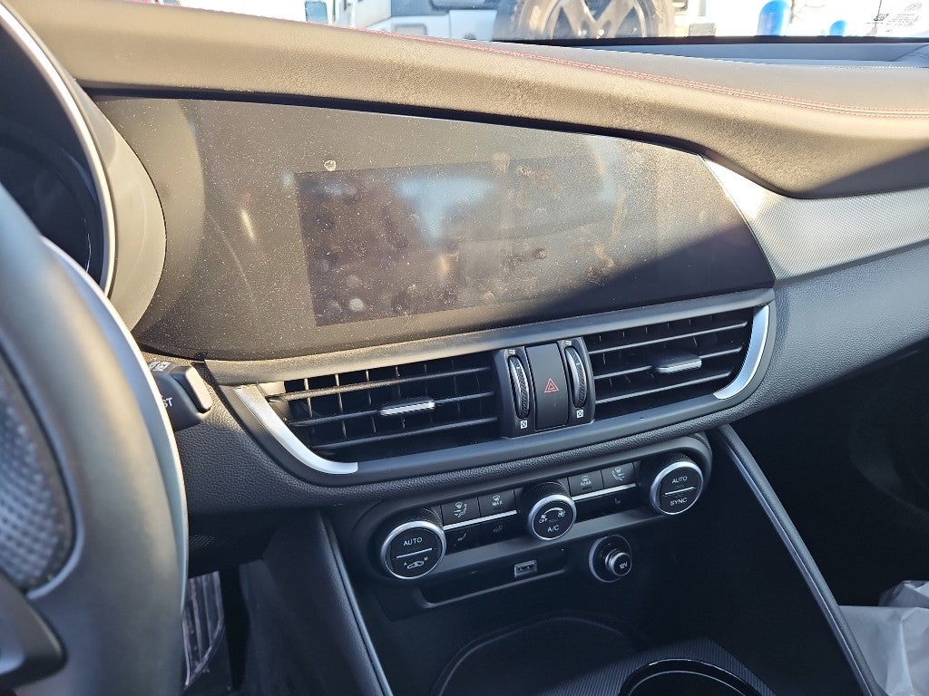 2024 Alfa Romeo Giulia Competizione