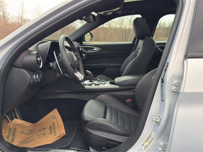 2024 Alfa Romeo Giulia Competizione