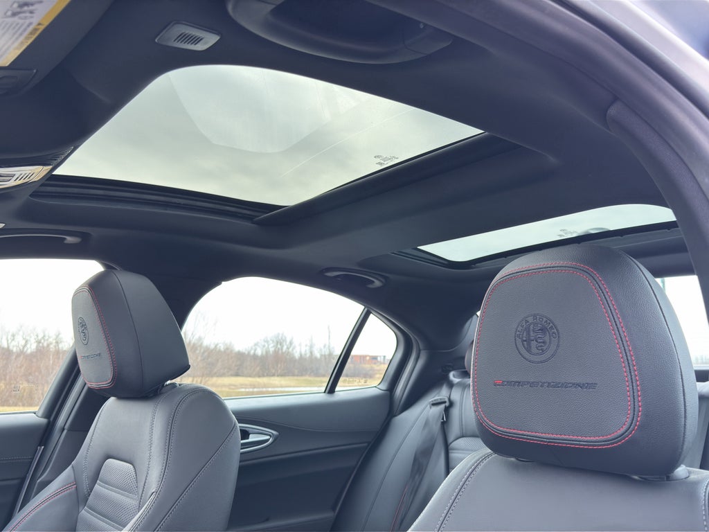 2024 Alfa Romeo Giulia Competizione