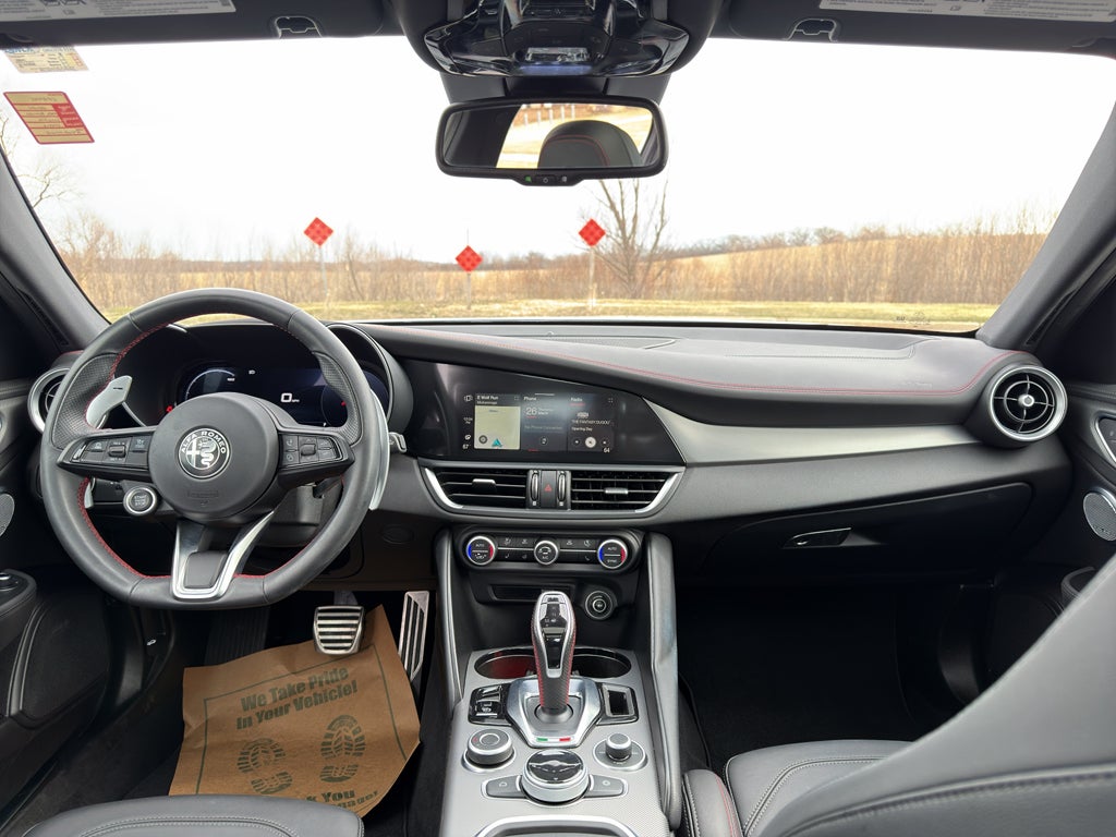 2024 Alfa Romeo Giulia Competizione