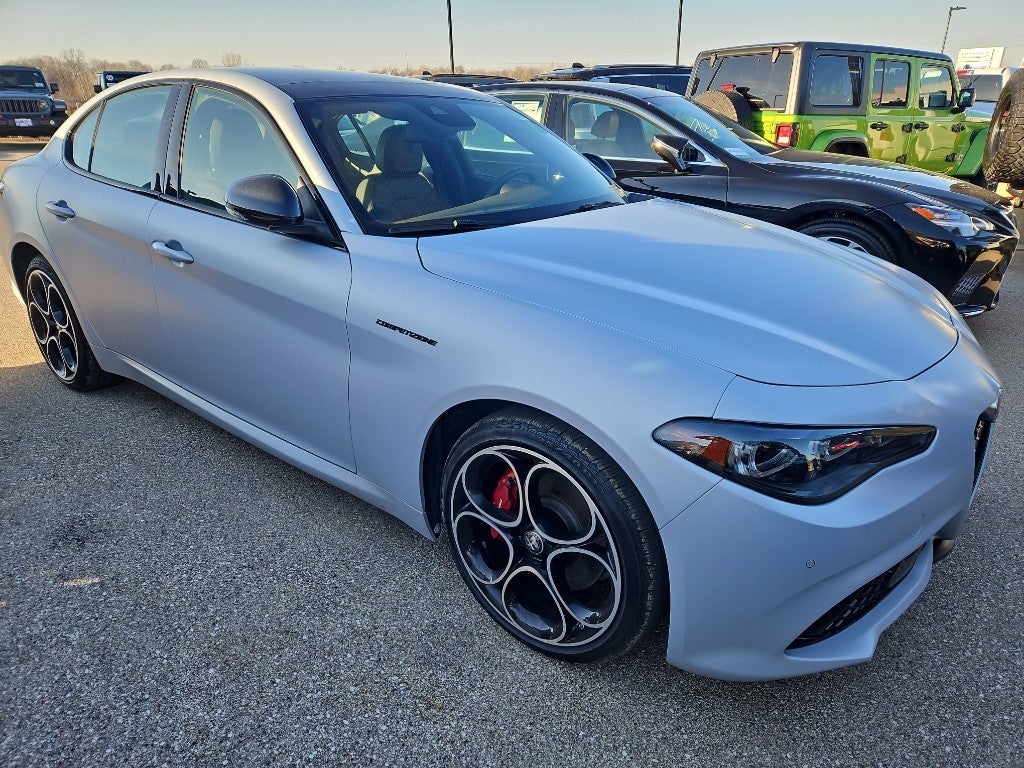2024 Alfa Romeo Giulia Competizione