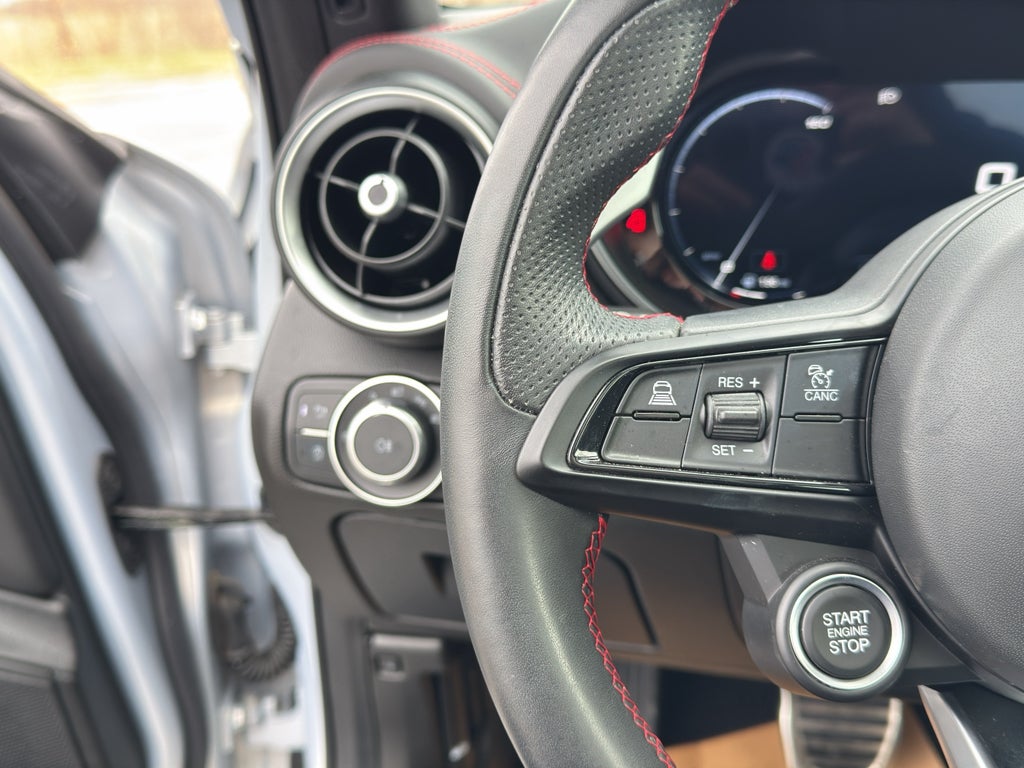 2024 Alfa Romeo Giulia Competizione