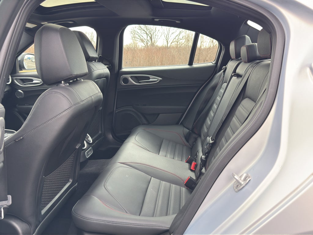 2024 Alfa Romeo Giulia Competizione