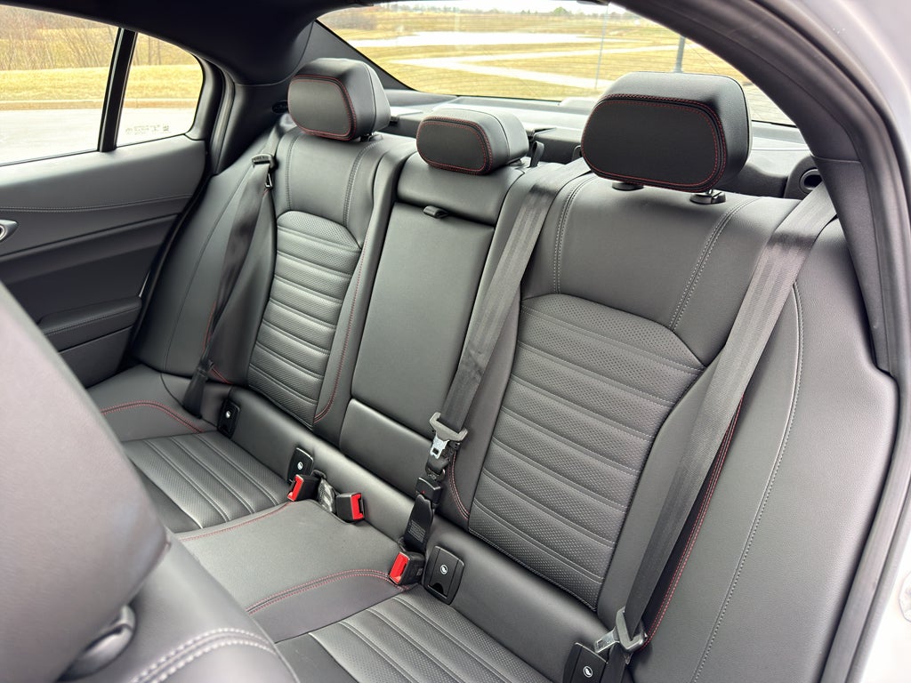 2024 Alfa Romeo Giulia Competizione