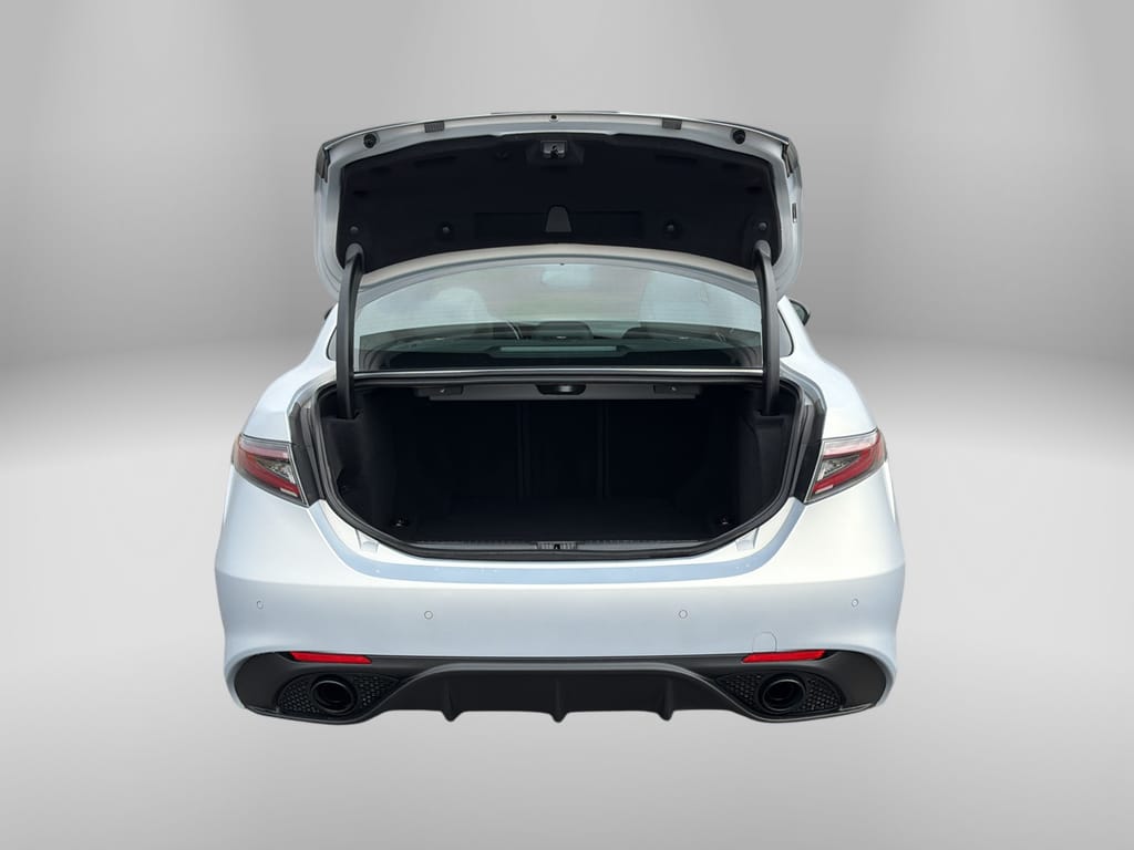 2024 Alfa Romeo Giulia Competizione