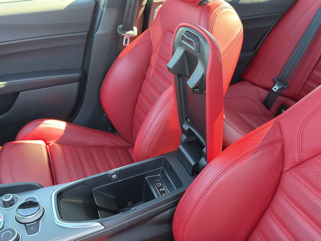 2024 Alfa Romeo Giulia Veloce