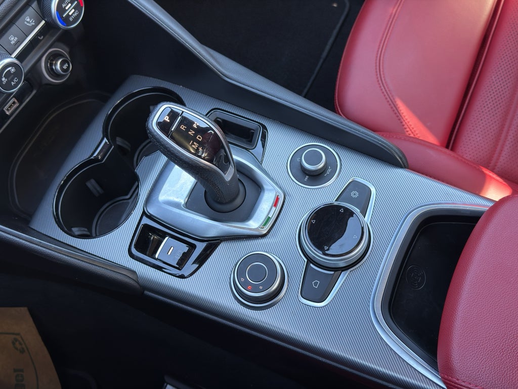 2024 Alfa Romeo Giulia Veloce