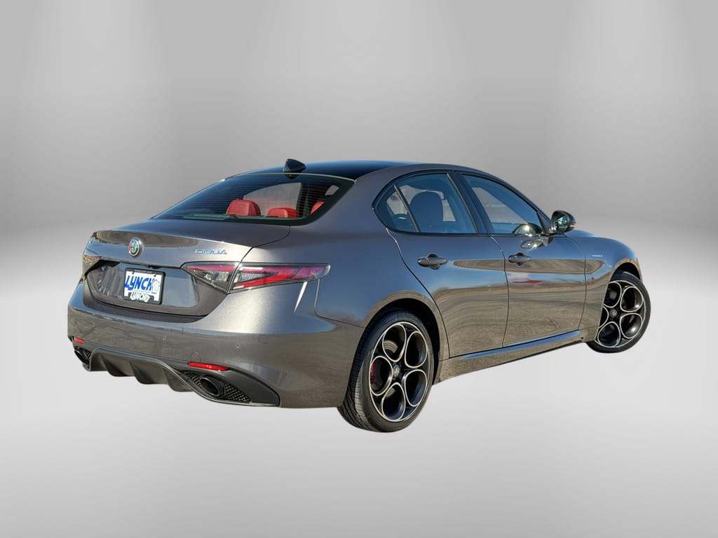 2024 Alfa Romeo Giulia Veloce