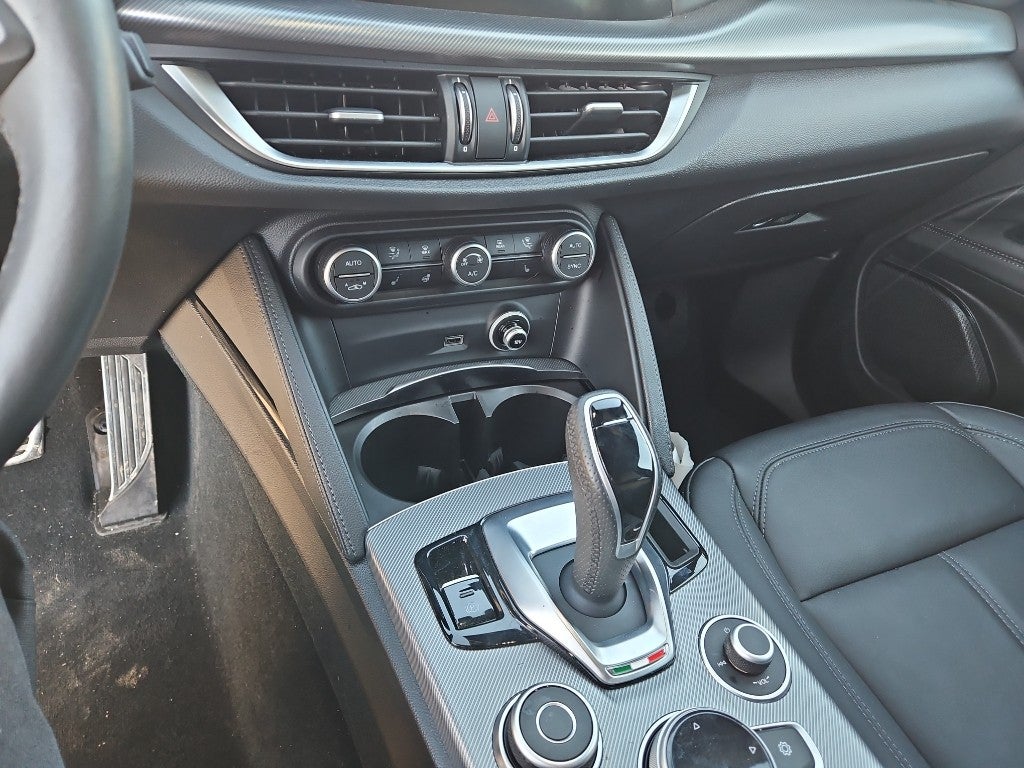 2024 Alfa Romeo Stelvio Ti