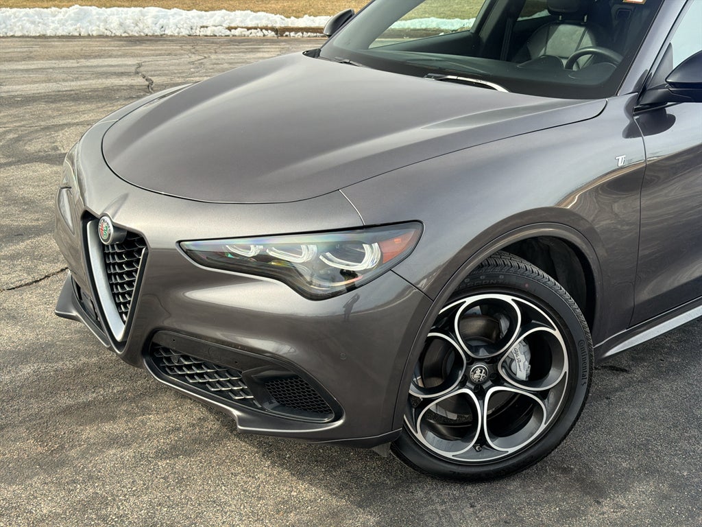 2024 Alfa Romeo Stelvio Ti