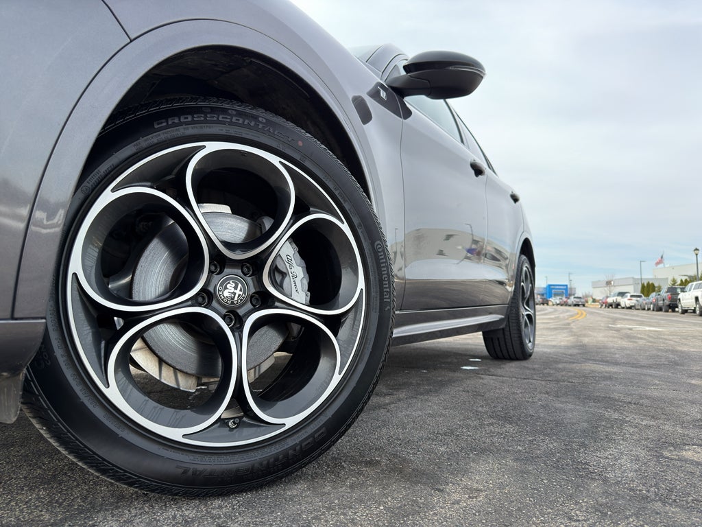 2024 Alfa Romeo Stelvio Ti