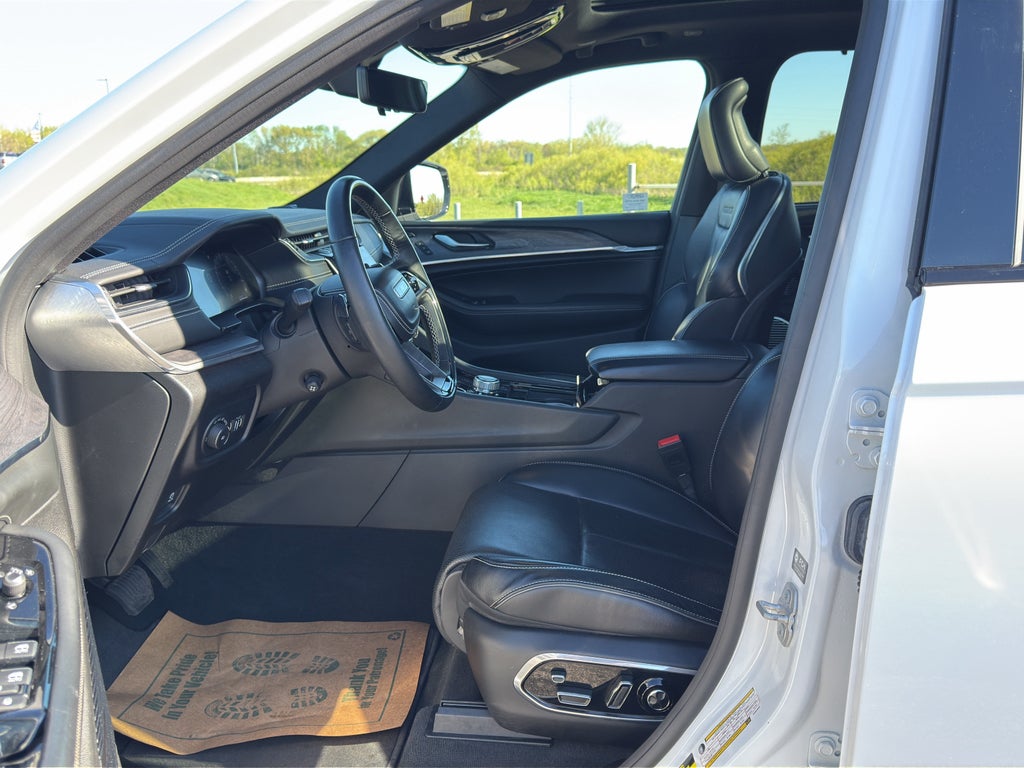 2023 Jeep Grand Cherokee Overland