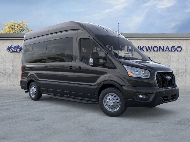 2025 Ford Transit Passenger Wagon XLT
