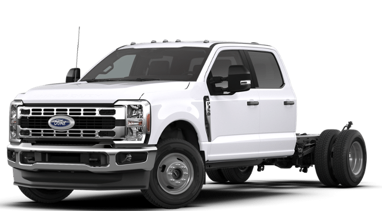 2026 Ford Super Duty F-350 DRW Chassis Cab LARIAT