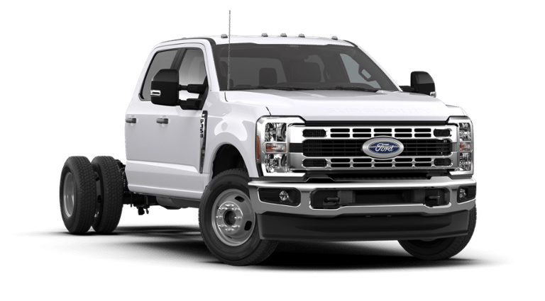 2026 Ford Super Duty F-350 DRW Chassis Cab LARIAT