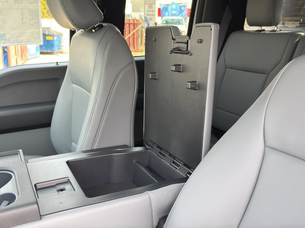 2026 Ford Super Duty F-450 DRW Chassis Cab XL