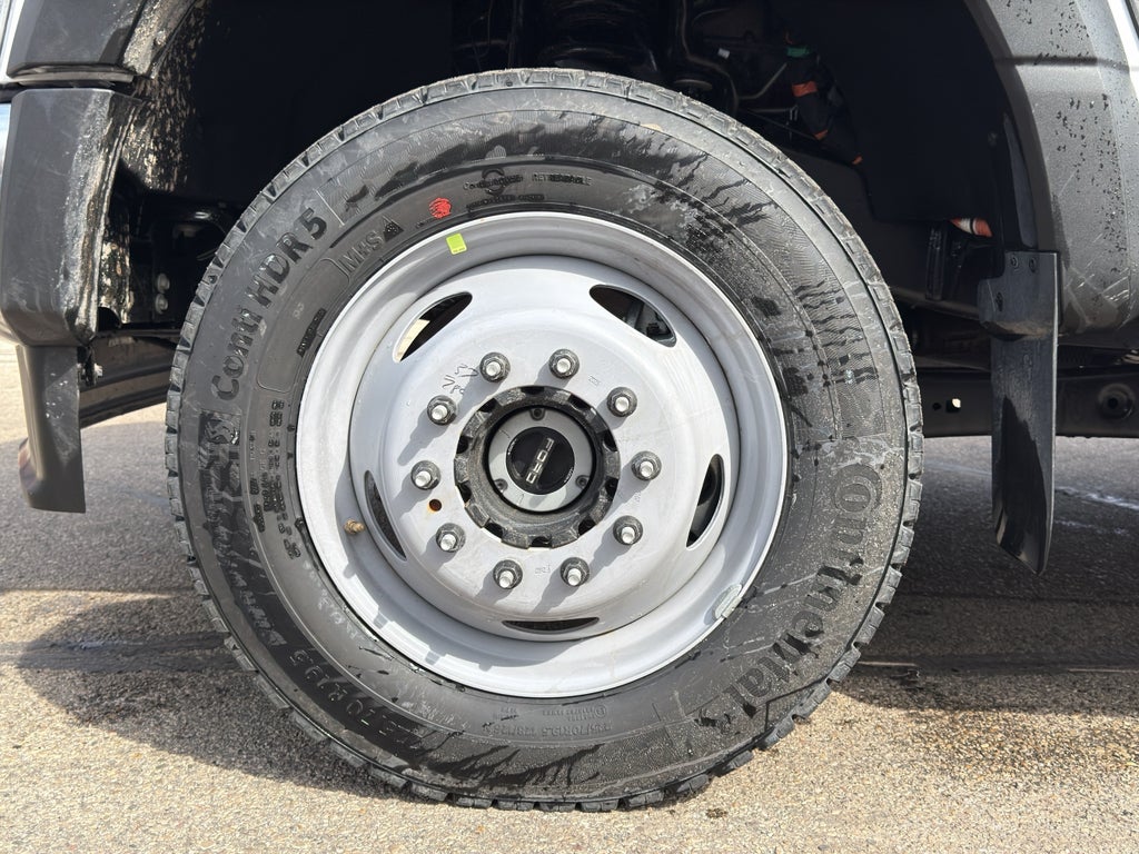 2026 Ford Super Duty F-450 DRW Chassis Cab XL