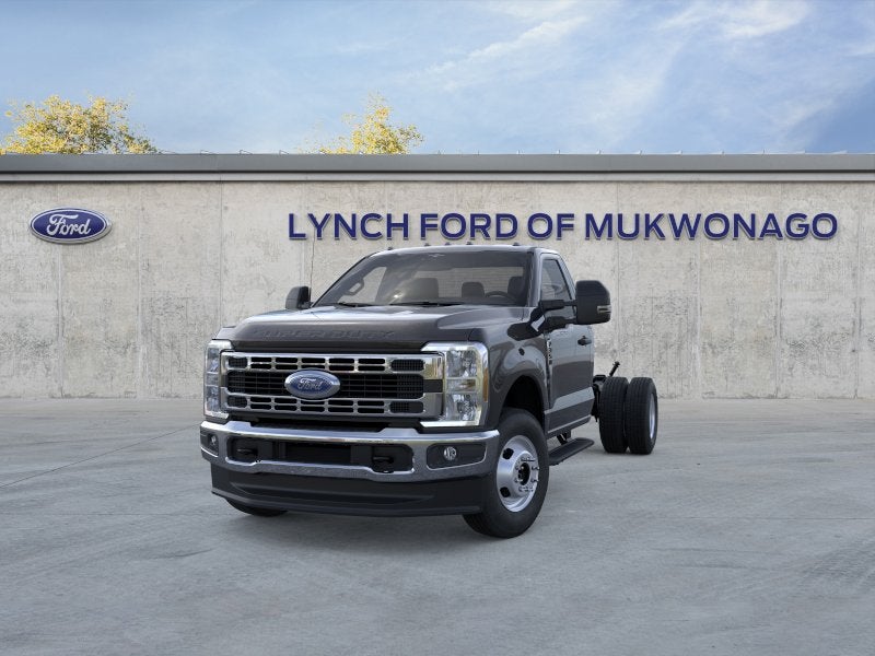 2026 Ford Super Duty F-350 DRW Chassis Cab XL