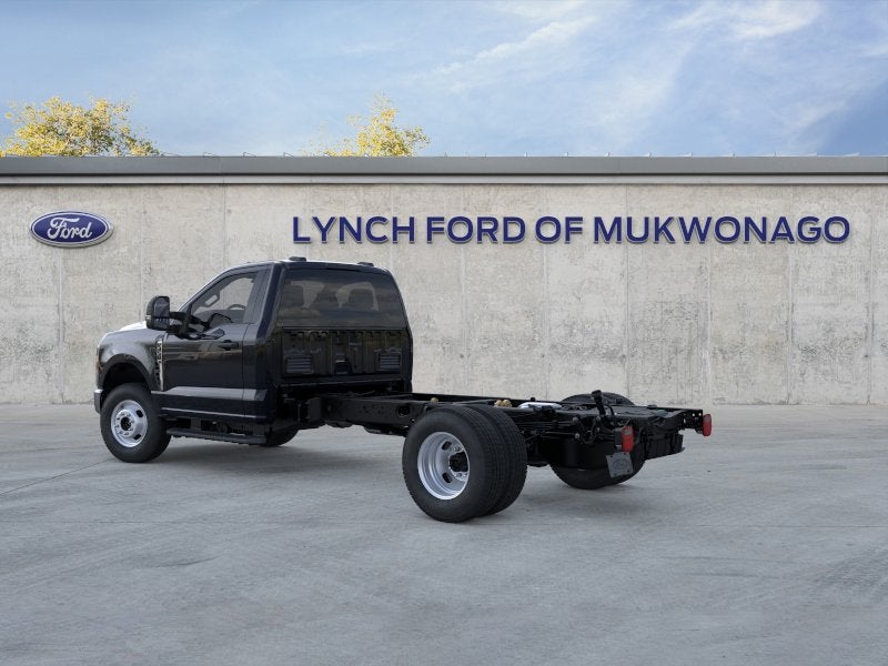 2026 Ford Super Duty F-350 DRW Chassis Cab XL